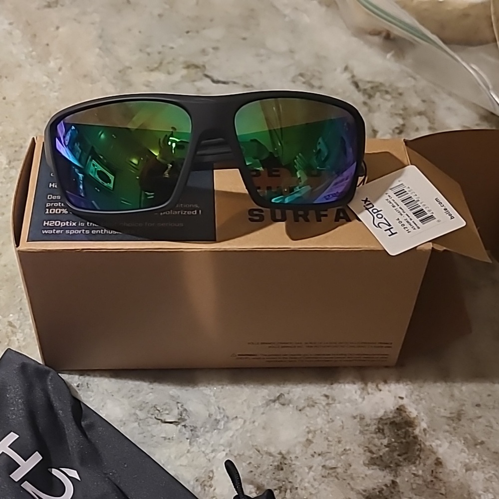 NWT H2optix Polarized Sunglasses